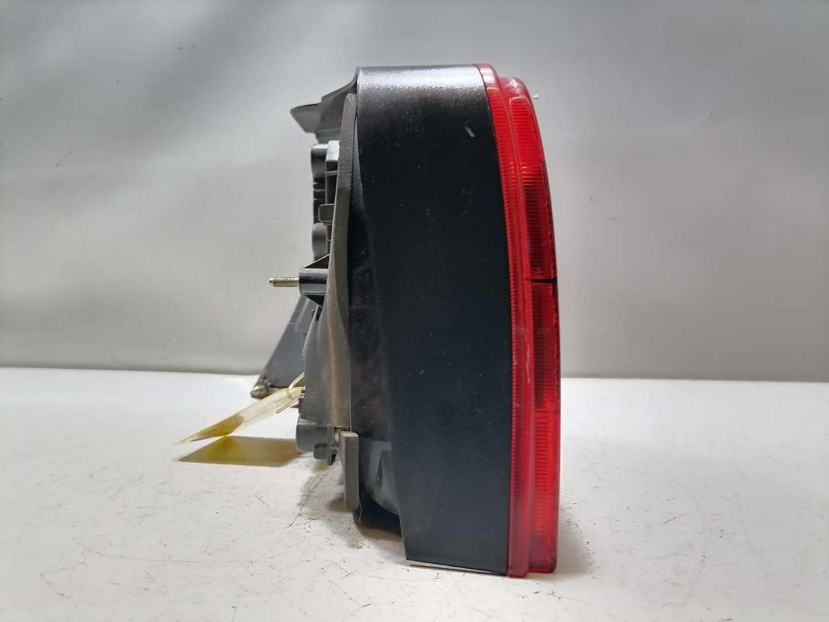 VW Golf 4 original R&uuml;cklicht R&uuml;ckleuchte Schlussleuchte rechts Flie&szlig;heck Bj.2001